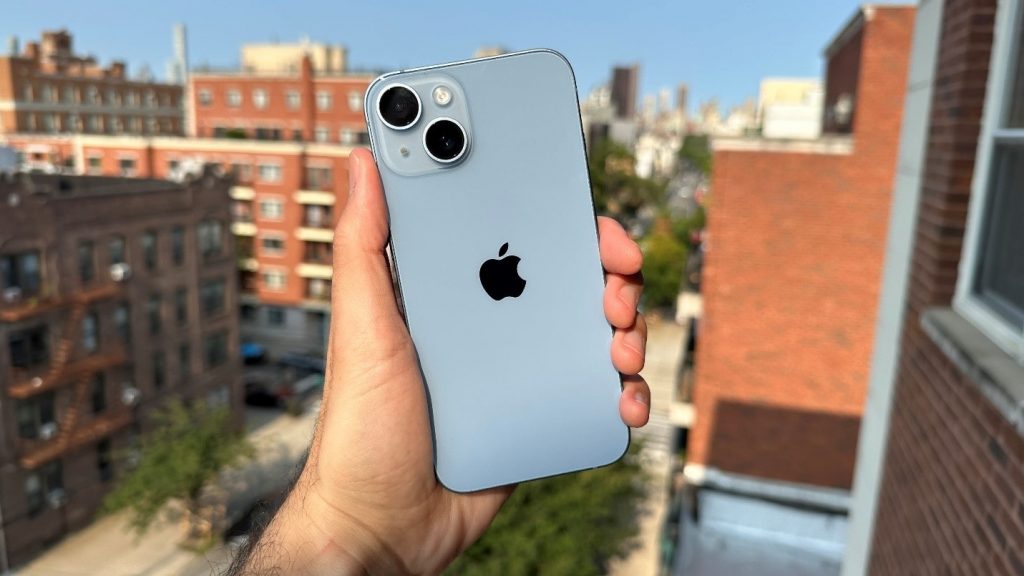 Nhu Cầu Hạ Nhiệt, Giá iPhone 14 Thấp Chạm Sàn