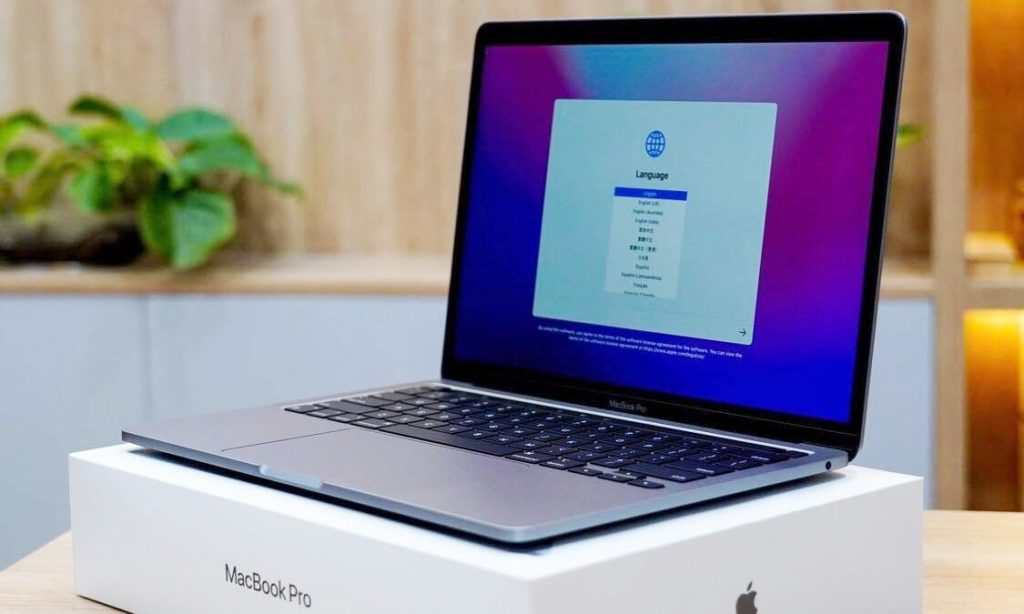 Đánh giá MacBook Pro M2: Thế Kế Nhỏ Gọn, Hiệu Năng Vượt Trội 6 Đánh giá MacBook Pro M2: Thế Kế Nhỏ Gọn, Hiệu Năng Vượt Trội