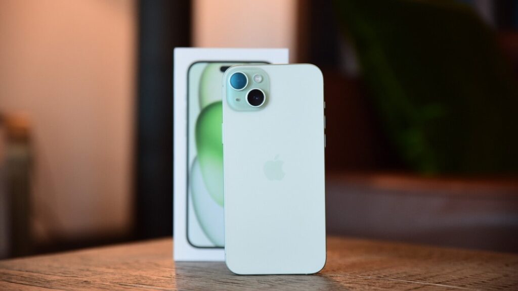Đánh Giá iPhone 15 Plus: Màn Hình Lớn, Mức Giá Tốt